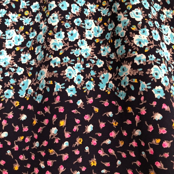 Collective concepts printer blouse - Picture 6 of 7